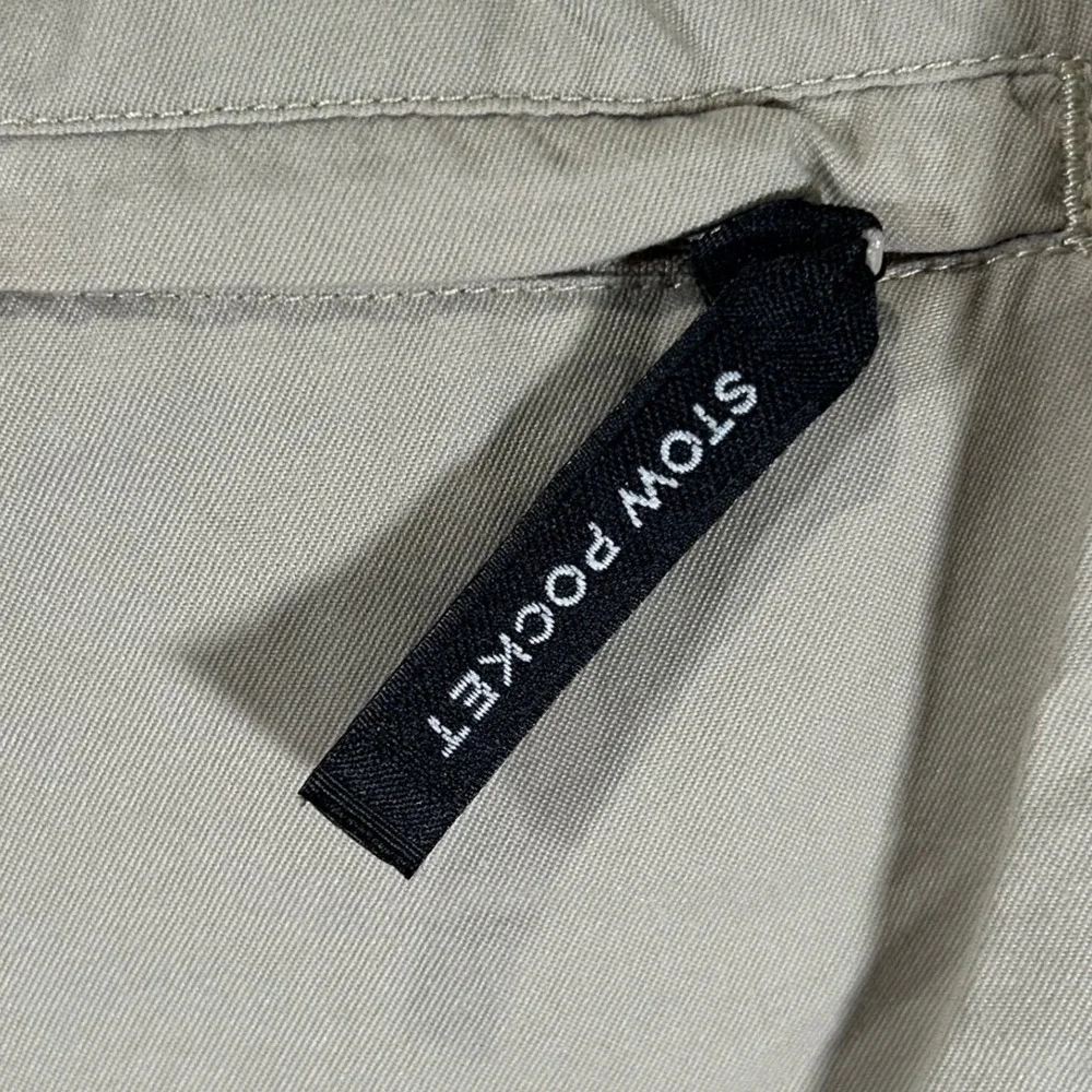 The North Face Mens Khaki Nylon Cargo Hiking Shorts Tan Size M Built In Belt